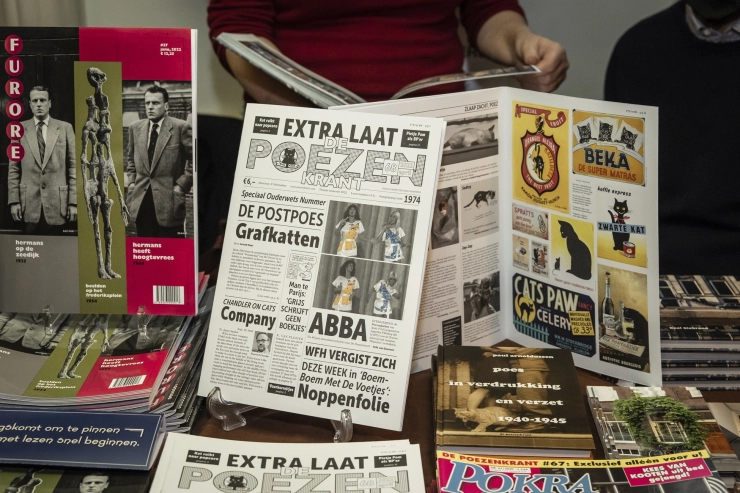 De Poezenkrant stopt er na vijftig jaar mee: ‘Internet is al verstopt met katten’