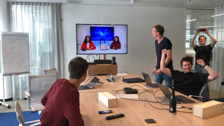 Alle winnaars De Tegel bekend; publieksprijs voor Zorgcowboys