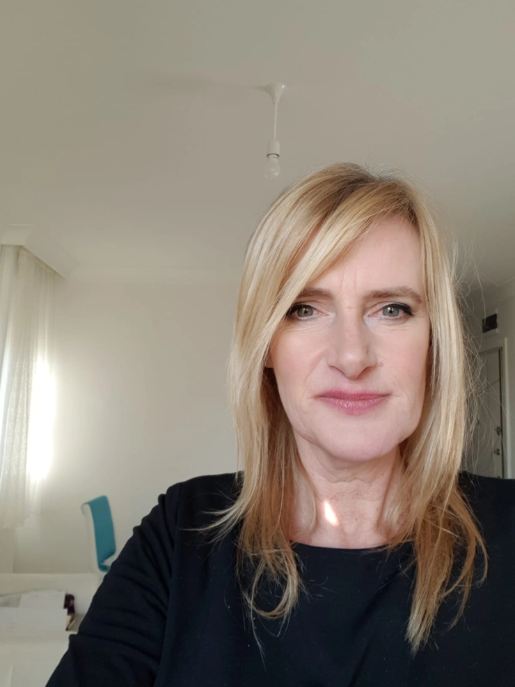 Rena Netjes ontvangt expliciete doodsbedreigingen: ‘Ze willen dat ik stop met schrijven. En dat ga ik niet doen!’