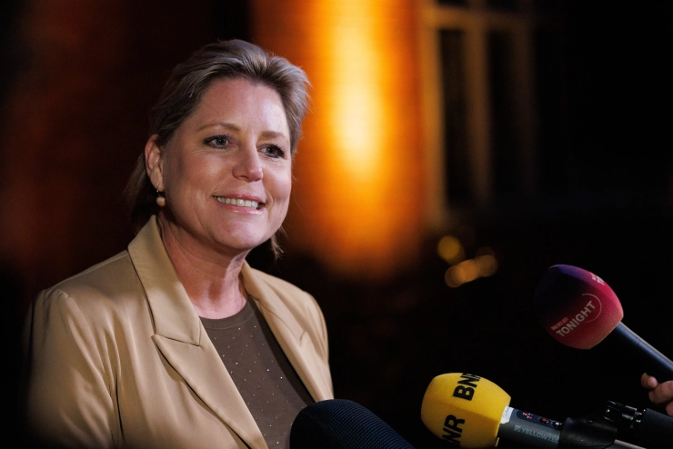 Mediaorganisaties sturen brieven naar Letschert: hervorm Woo nog niet