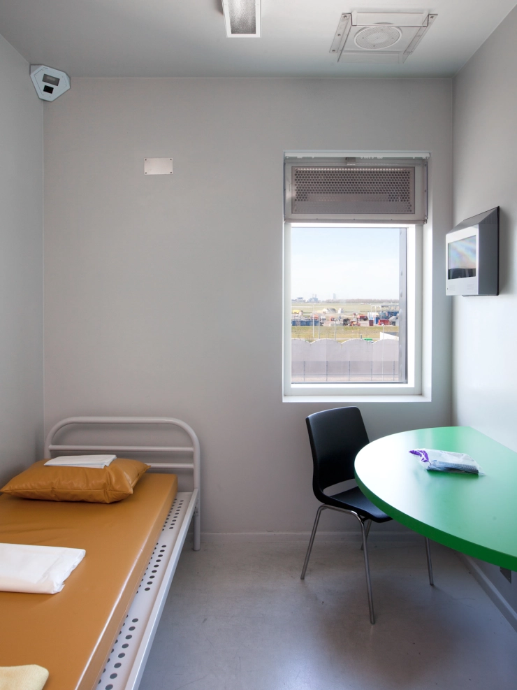 Glas mag foto’s detentiecentra publiceren