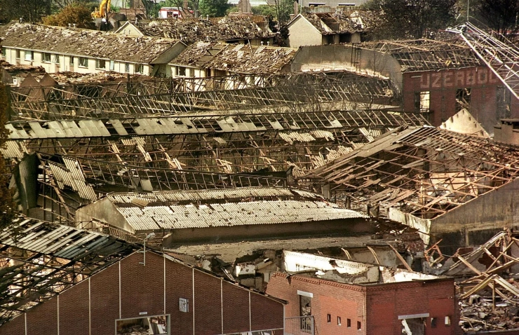 Villamedia gidst: 25 jaar na de vuurwerkramp en een internationaal symposium over de impact van fotojournalistiek en documentaire fotografie