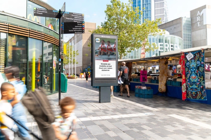RTL Nieuws komt met 630 schermen de openbare ruimte in