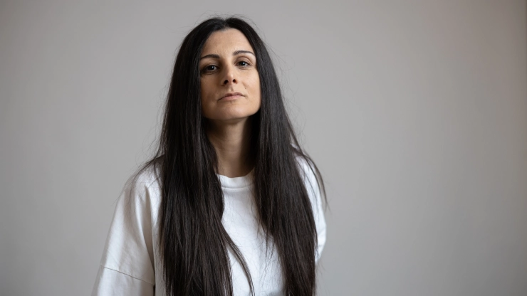 Rauw, ongefilterd en van dichtbij documentaires maken. Sahar Meradji schuwt het niet