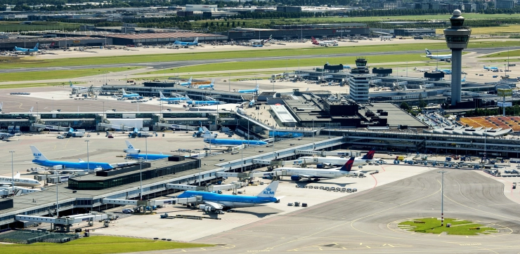 Chipshol-rechter moet stukken overhandigen aan Micha Kat