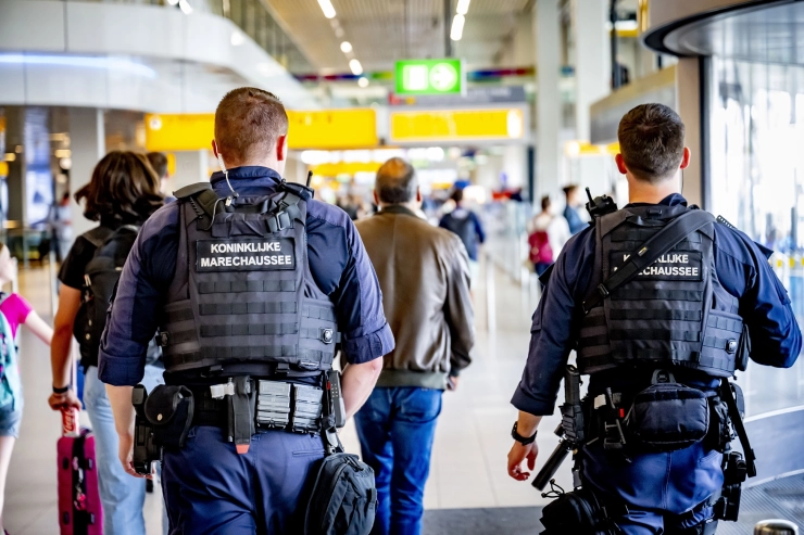 Palestijnse journalist langer vast na arrestatie op Schiphol