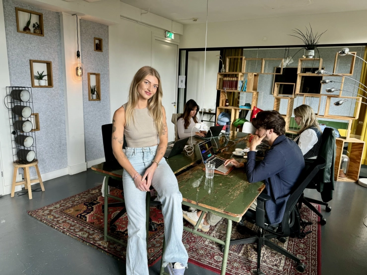 Jongeren consumeren geen ‘serieuze journalistiek’, dus brengt Snackpaper het naar ze toe