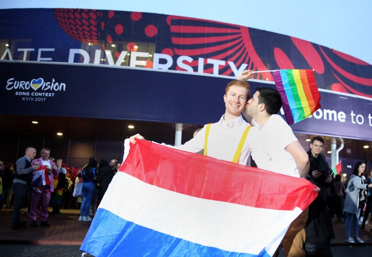 AVROTROS betreurt beslissing verbod pridevlag tijdens Songfestival, maar blijft bij standpunt