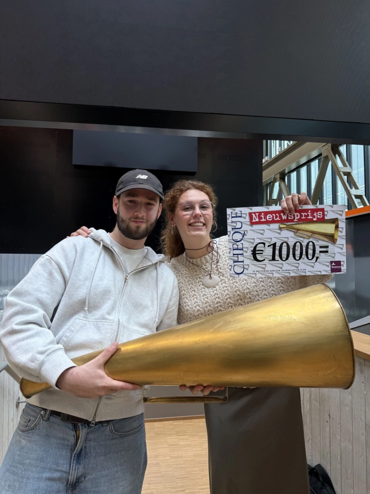 Merel Kollen en Teun van Leeuwen winnen Fontys Nieuwsprijs