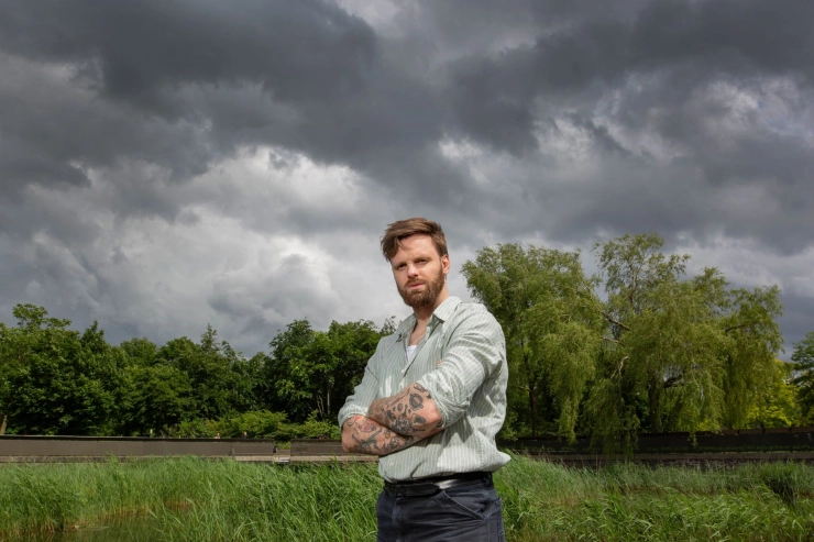 Tim Hofman en BOOS-team doen aangifte van bedreiging en mishandeling