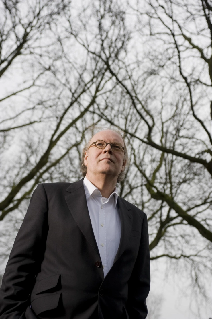 Ton Verlind: ‘Benoem een journalist in de top van de NPO’