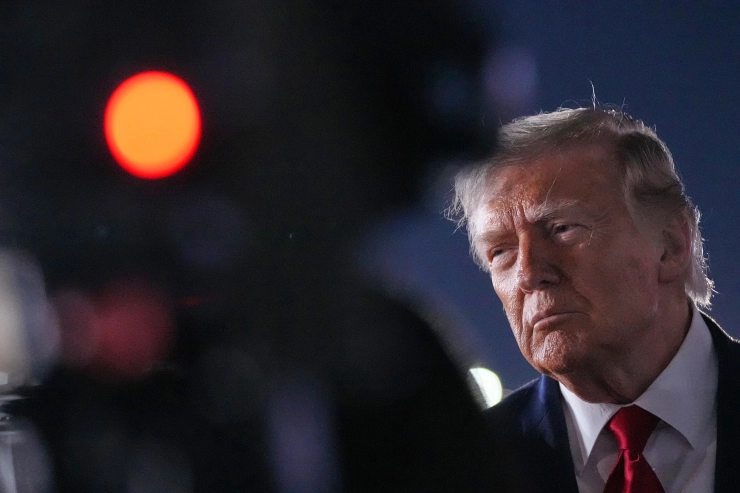 Trump versus BBC: juridisch team president mist belangrijke deadline rondom seponeringsverzoek