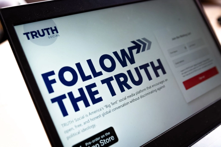 Twitter-kloon van Donald Trump gelanceerd