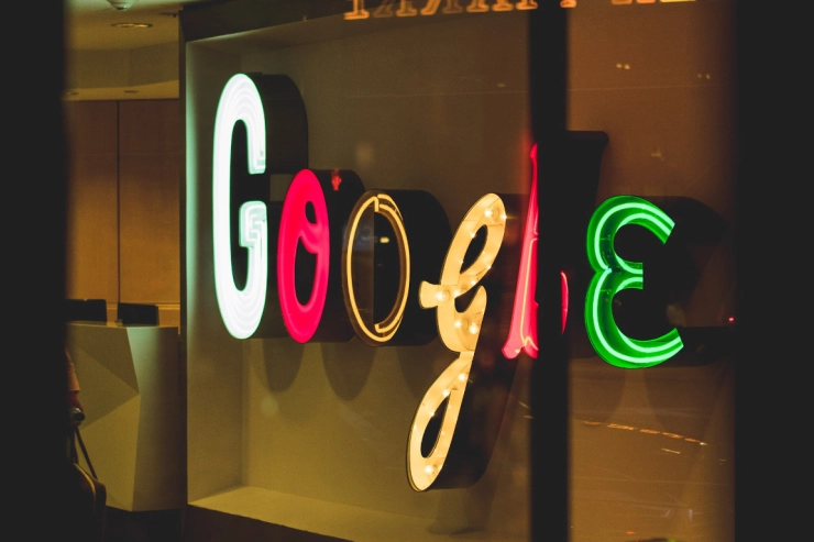 Google klaagt Tinder-eigenaar aan in ruzie over beleid app-winkel