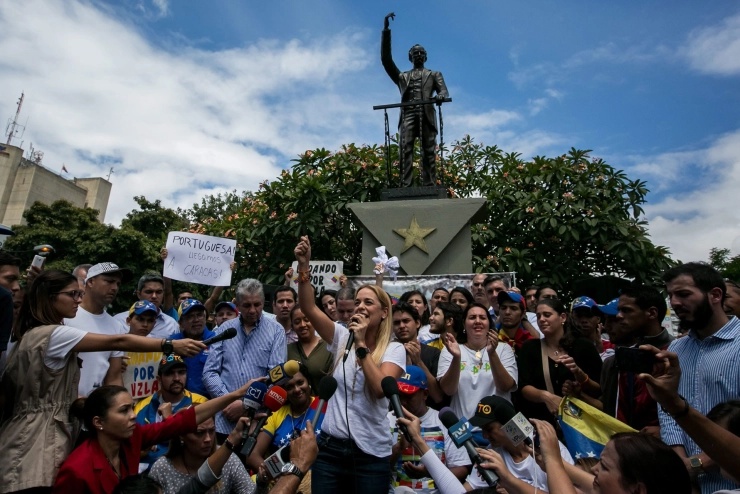 Spaanstalige CNN op zwart in Venezuela