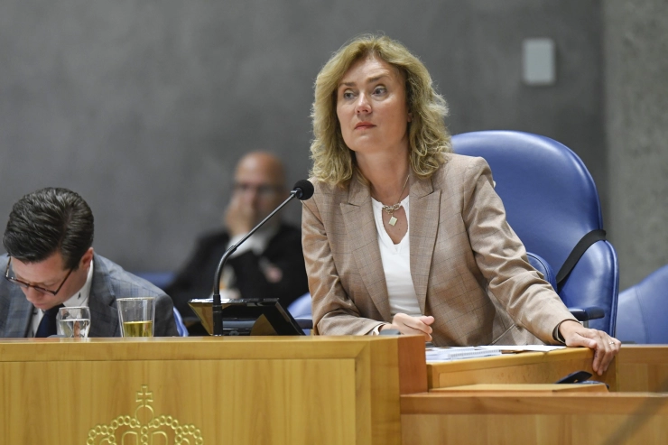 Rechter roept NRC-journalisten op in strafzaak naar lek in onderzoek Arib: ‘Slecht signaal’