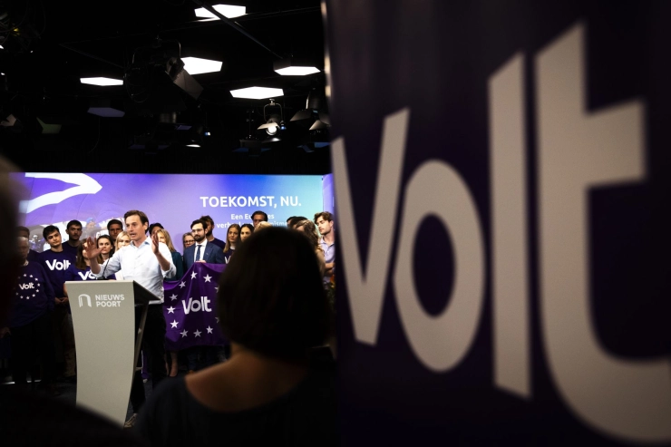 De journalistieke kieswijzer: de verkiezingsplannen van Volt