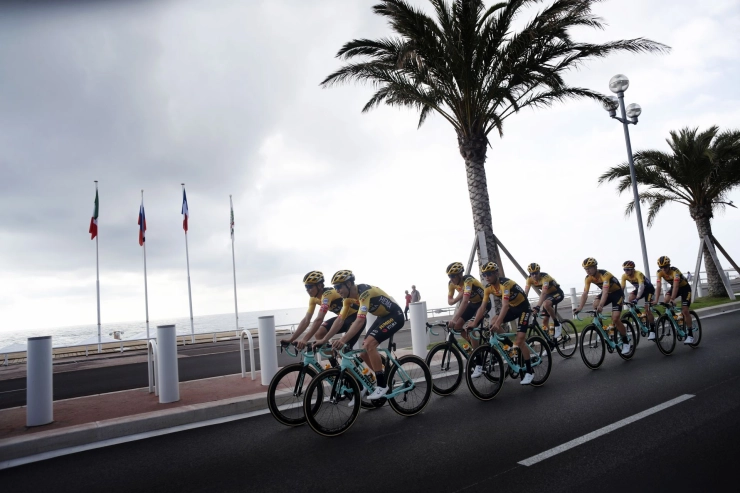 Tour de France met voorzorgsmaatregelen