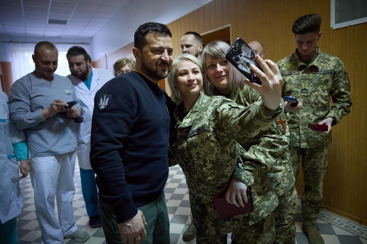 ‘Oekraïens televisienieuws vermijdt liefst de realiteit van de oorlog’